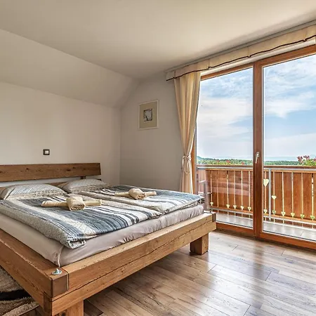Tatil Evi Vineyard Krivic - Happy Trebelno